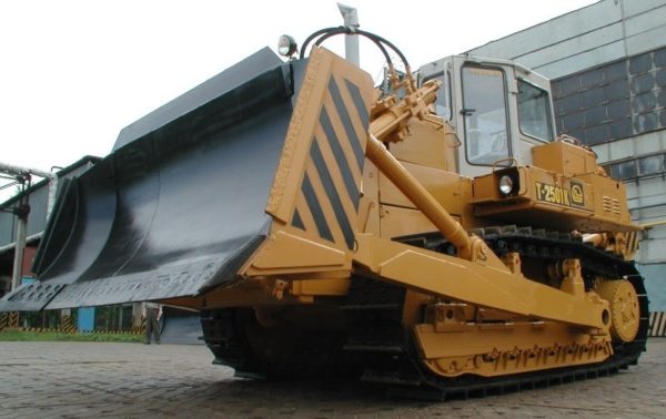 Дополнительные особенности бульдозера Четра Т-25