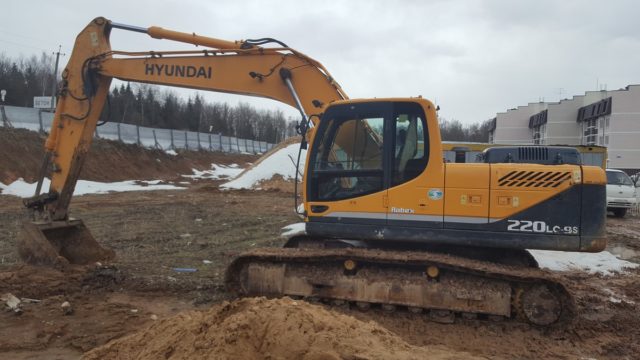 Отзывы об экскаваторе Hyundai R220LC-9S