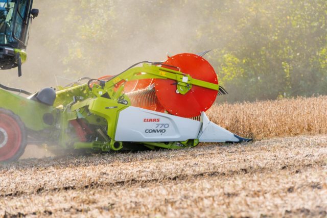 CLAAS: универсальность и эффективность жатки CONVIO FLEX 770