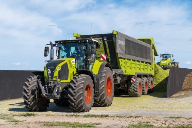 CLAAS: РАСШИРЕН ФУНКЦИОНАЛ ПРИЦЕПОВ CARGOS