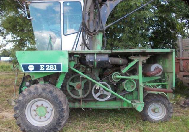 Двигатель и трансмиссия комбайна Е-281